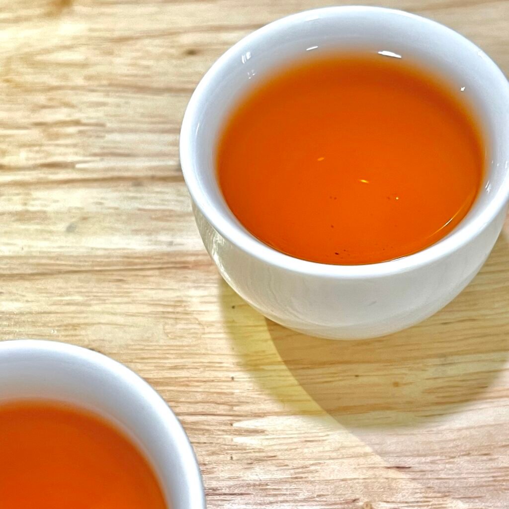 Wuyi Rougui Rock Tea Gongfu brewing